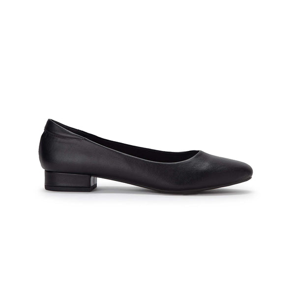 Bata Court shoes with 5cm( height) heels, Women's Fashion, Footwear, Heels  on Carousell